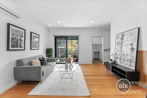 Property photo of 3/129 Middleborough Road Box Hill South VIC 3128