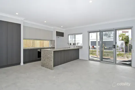 Property photo of 10 Stonewood Circuit Oxenford QLD 4210