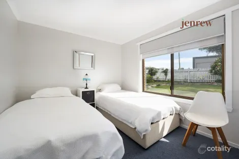 Property photo of 1/17 Dumbleton Street Hawley Beach TAS 7307