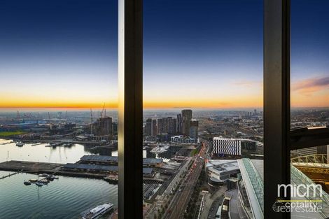 Property photo of 3703/100 Harbour Esplanade Docklands VIC 3008