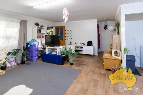 Property photo of 17 Flinders Street Mundubbera QLD 4626