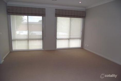 Property photo of 2/22 Aurisch Avenue Glen Waverley VIC 3150