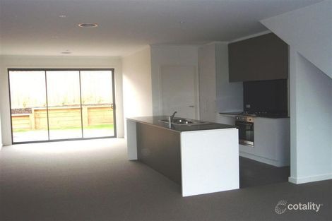 Property photo of 12 St James Park Drive Mulgrave VIC 3170