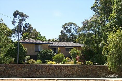 215 Lesmurdie Rd, Lesmurdie, WA 6076