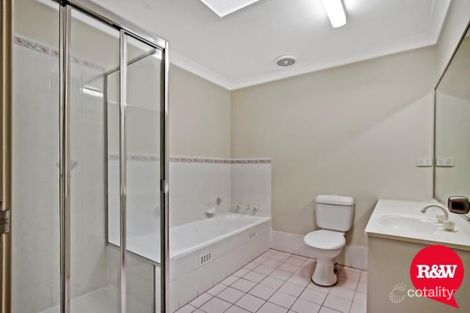 Property photo of 2/20-22 Gracelands Drive Quakers Hill NSW 2763
