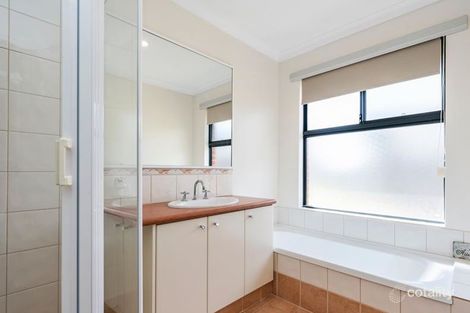 Property photo of 13 Whitegum Pass Halls Head WA 6210