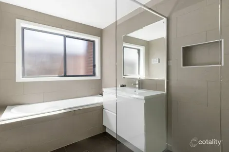 Property photo of 1 Bev Lawson Street Casey ACT 2913