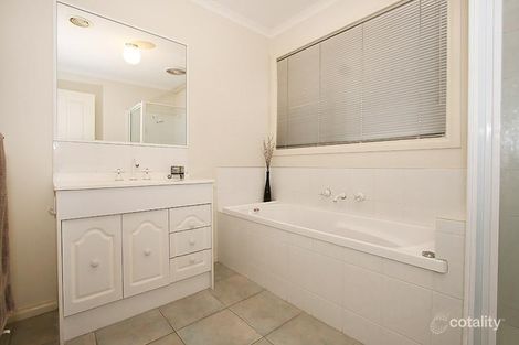 Property photo of 2/194 Blackwood Park Road Rowville VIC 3178