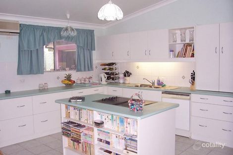 Property photo of 4 Johnson Place Surf Beach NSW 2536