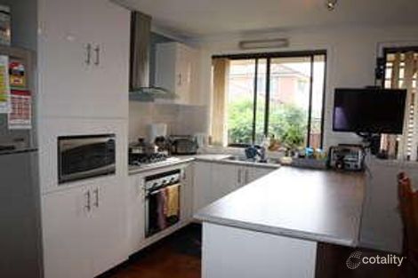 Property photo of 5 Ficus Place Macquarie Fields NSW 2564