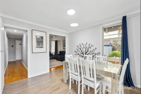 Property photo of 37 Fairview Grove Hackham West SA 5163