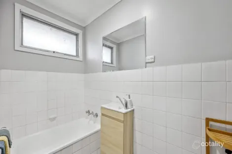 Property photo of 37 Fairview Grove Hackham West SA 5163