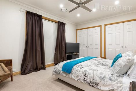 Property photo of 21 Rivergum Place Keysborough VIC 3173