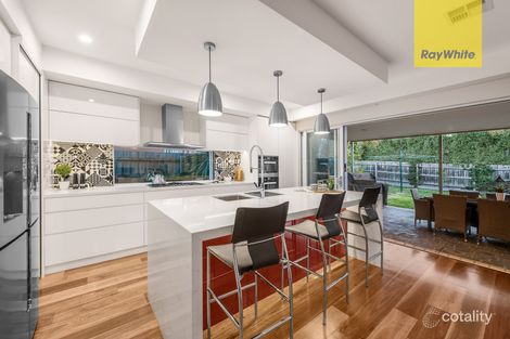 Property photo of 18 Webb Court Rowville VIC 3178