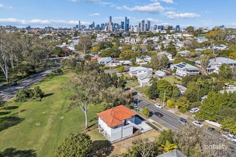 31 Rainworth Rd, Bardon, QLD 4065