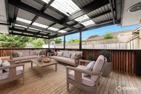 Property photo of 21 Ballanee Grove Cranbourne North VIC 3977