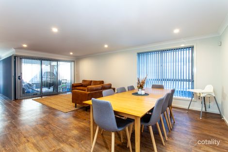 5 Oak Farm Rd, Calderwood, NSW 2527