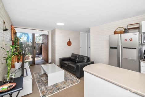 13/2 Bennelong Pl, Leederville, WA 6007