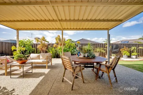 Property photo of 5 Varia Way Halls Head WA 6210