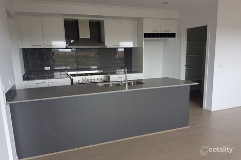 Property photo of 25 Palazzo Road Fraser Rise VIC 3336