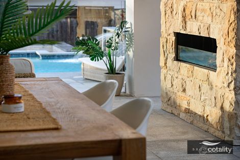 Property photo of 2/30 Botanic Crescent Brookwater QLD 4300