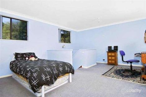 Property photo of 8 Newby Place Wheeler Heights NSW 2097