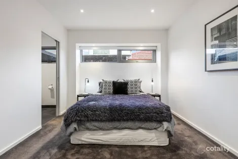 Property photo of 2/38 Anakie Road Bell Park VIC 3215