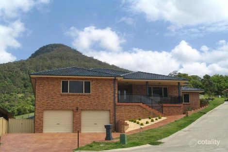 21 Ridgecrest, Cordeaux Heights, NSW 2526