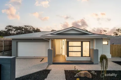 Property photo of 22 Elgin Rise Mount Duneed VIC 3217