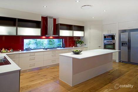Property photo of 28 Calmwater Crescent Helensvale QLD 4212
