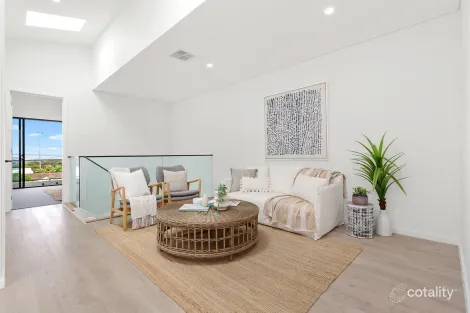 Property photo of 51A Lasseter Avenue Chifley NSW 2036