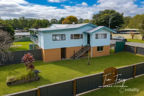 19 Gloucester St, Woodford, QLD 4514