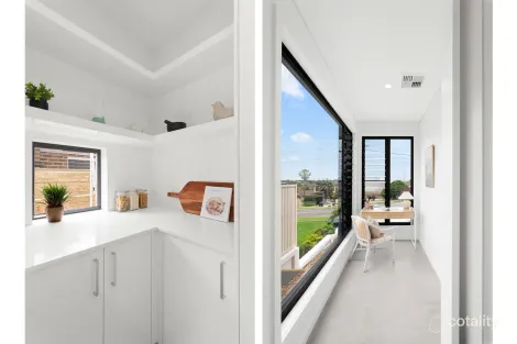 Property photo of 51A Lasseter Avenue Chifley NSW 2036