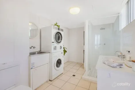 Property photo of 8/5 Ward Street Coolangatta QLD 4225