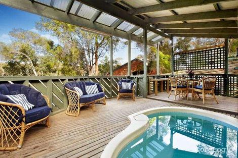 Property photo of 1 Nundah Drive Eltham VIC 3095