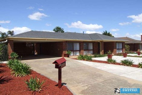 18 Mckinnon Ct, Melton West, VIC 3337