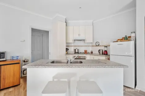 Property photo of 2 Exell Mews Berwick VIC 3806