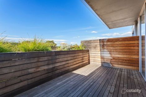 Property photo of 205/35 Ormond Road Elwood VIC 3184