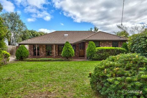 4 Almond Bush St, Somerville, VIC 3912