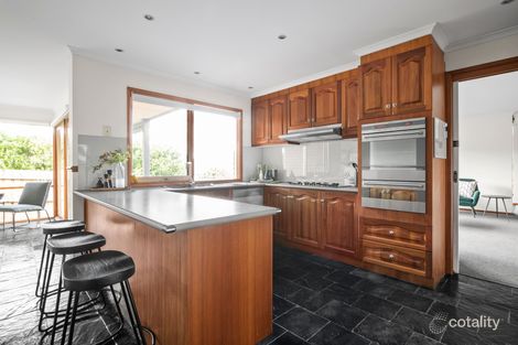 Property photo of 1 Camelot Court Mooroolbark VIC 3138