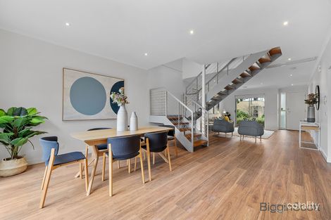 Property photo of 8 Ringtail Circuit Maidstone VIC 3012