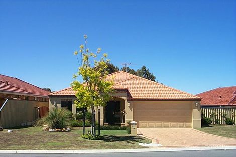 14 Merrang Cct, Carramar, WA 6031