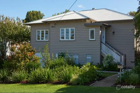 10 Citrus St, Moorooka, QLD 4105