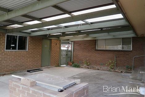 Property photo of 176 Heaths Road Hoppers Crossing VIC 3029
