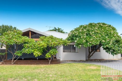 Property photo of 9 Warren Avenue Bayswater WA 6053