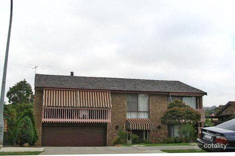 4 Tuncurry St, Bossley Park, NSW 2176