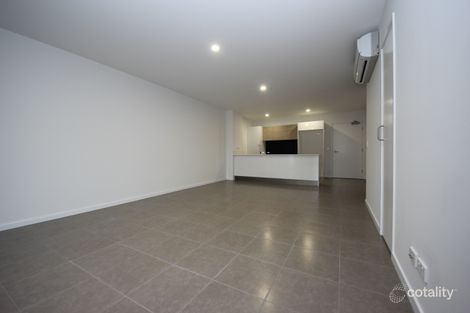 Property photo of 3210 Waterford Court Bundall QLD 4217