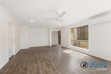 Property photo of 9 Irvine Place Hillcrest QLD 4118