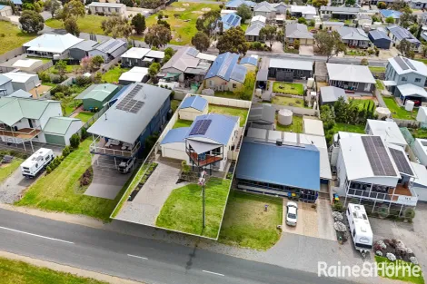 Property photo of 19 Lake Road Milang SA 5256
