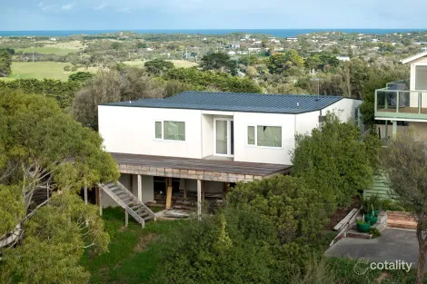 Property photo of 32 Fairhills Drive Rye VIC 3941